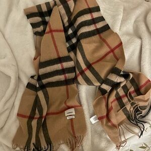 Vintage Burberry Beige Scarf